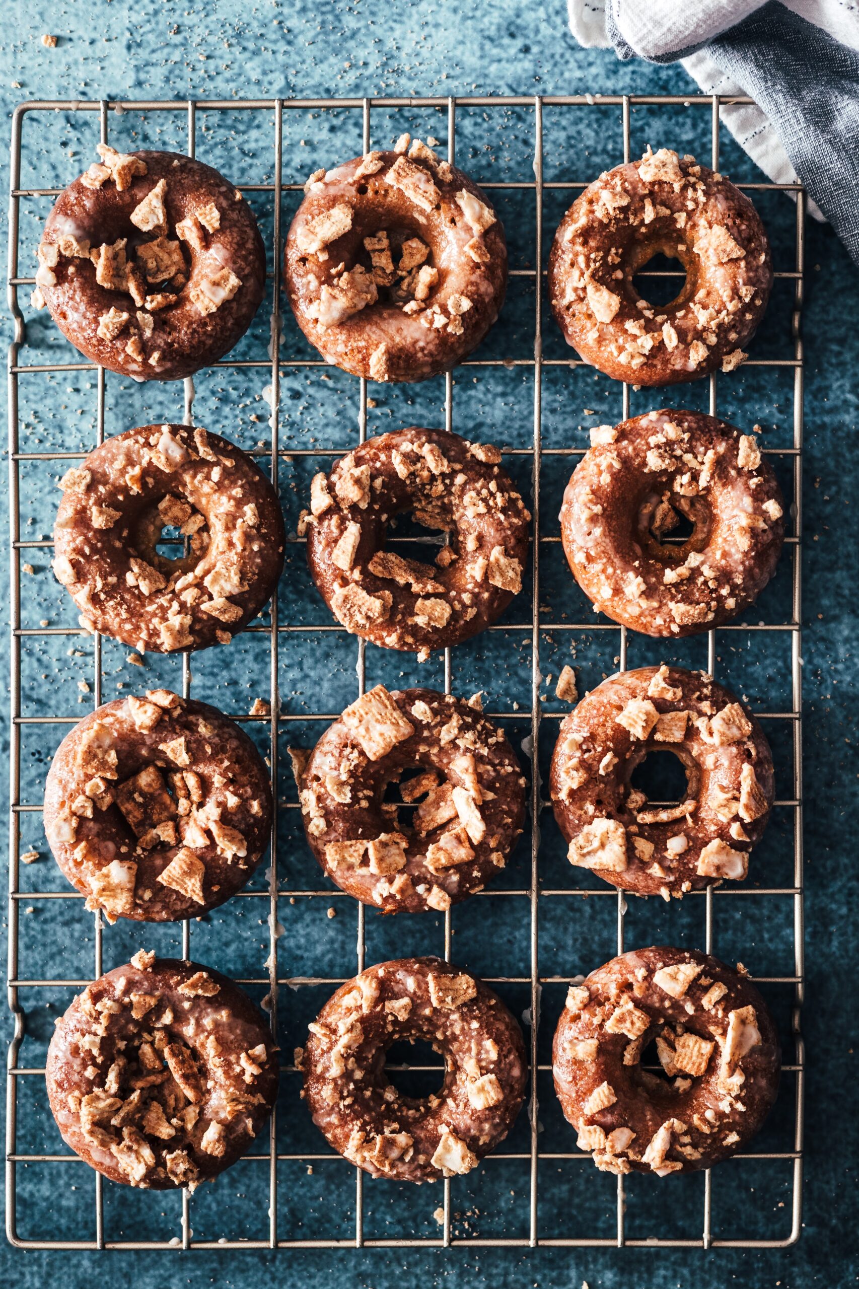 Cinnamon Toast Crunch Cereal Milk Baked Donuts (a.k.a. Snack Time, But Make It Fancy) Cinnamon Toast Crunch Cereal Milk Baked Donuts (a.k.a. Snack Time, But Make It Fancy)