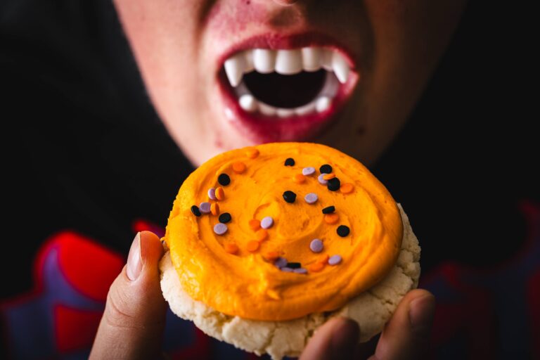 Halloween Grocery Store-Style Frosted Sugar Cookies (a.k.a. the cookies your inner child would push the cart for)