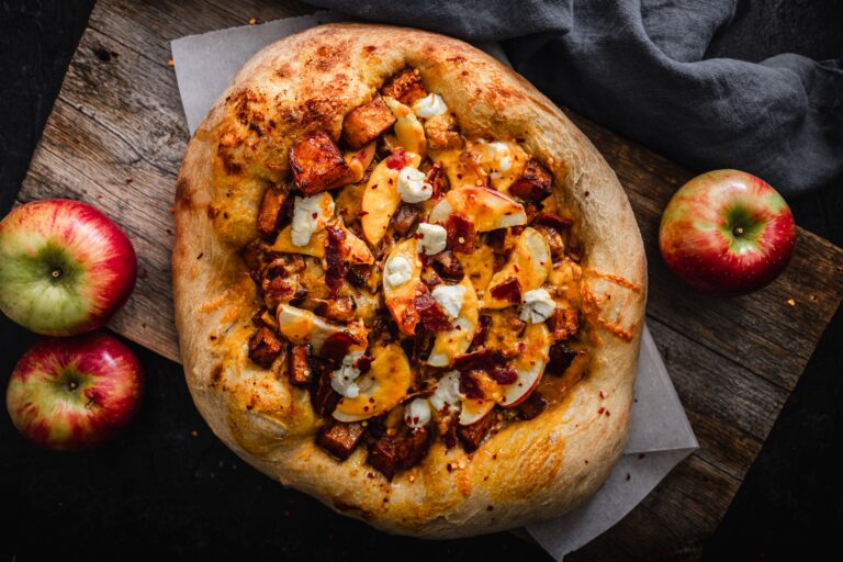 Autumn Butternut Squash, Goat Cheese & Bacon Pizza  (AKA: The Pizza Real Italians Will Probably Side-Eye)
