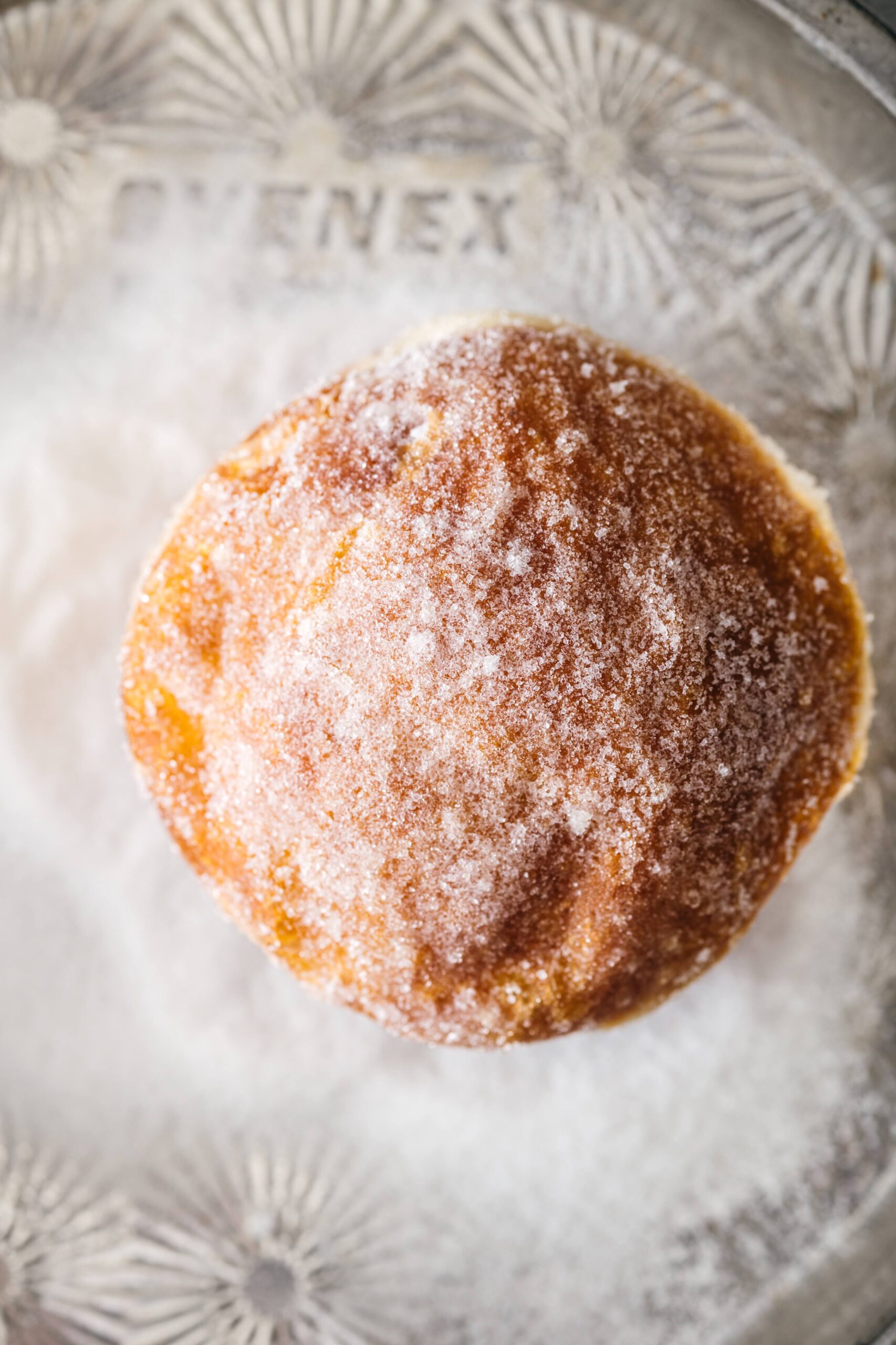 DIY Fried Cream-Filled Sugar Donuts: A Totally Reasonable Use of a Weekend DIY Fried Cream-Filled Sugar Donuts: A Totally Reasonable Use of a Weekend