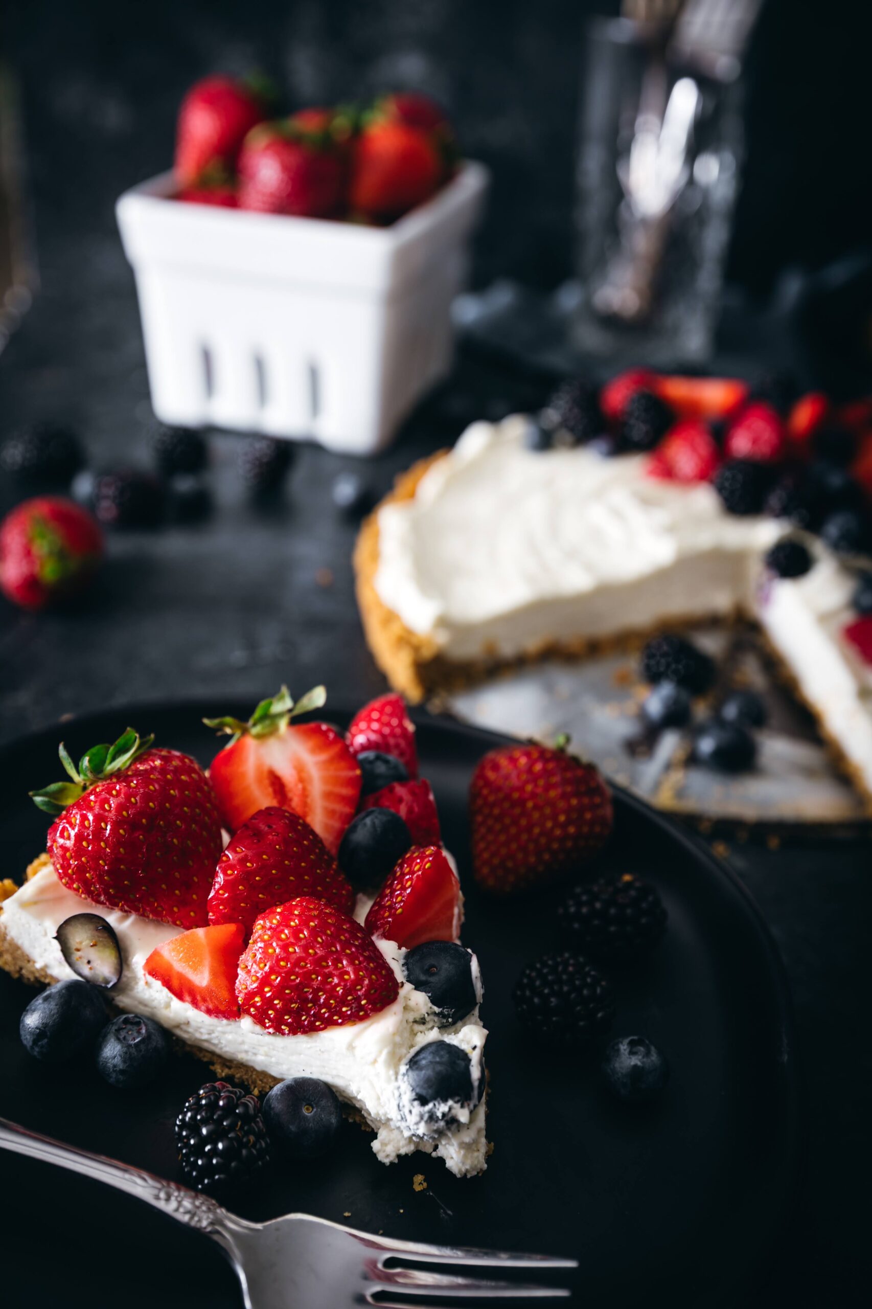 A No-Bake Fruit Tart to Keep Your Sanity Intact A No-Bake Fruit Tart to Keep Your Sanity Intact
