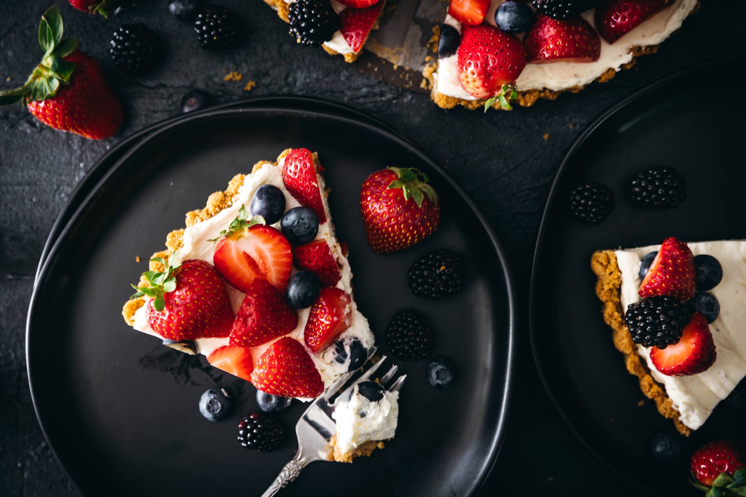 A No-Bake Fruit Tart to Keep Your Sanity Intact A No-Bake Fruit Tart to Keep Your Sanity Intact