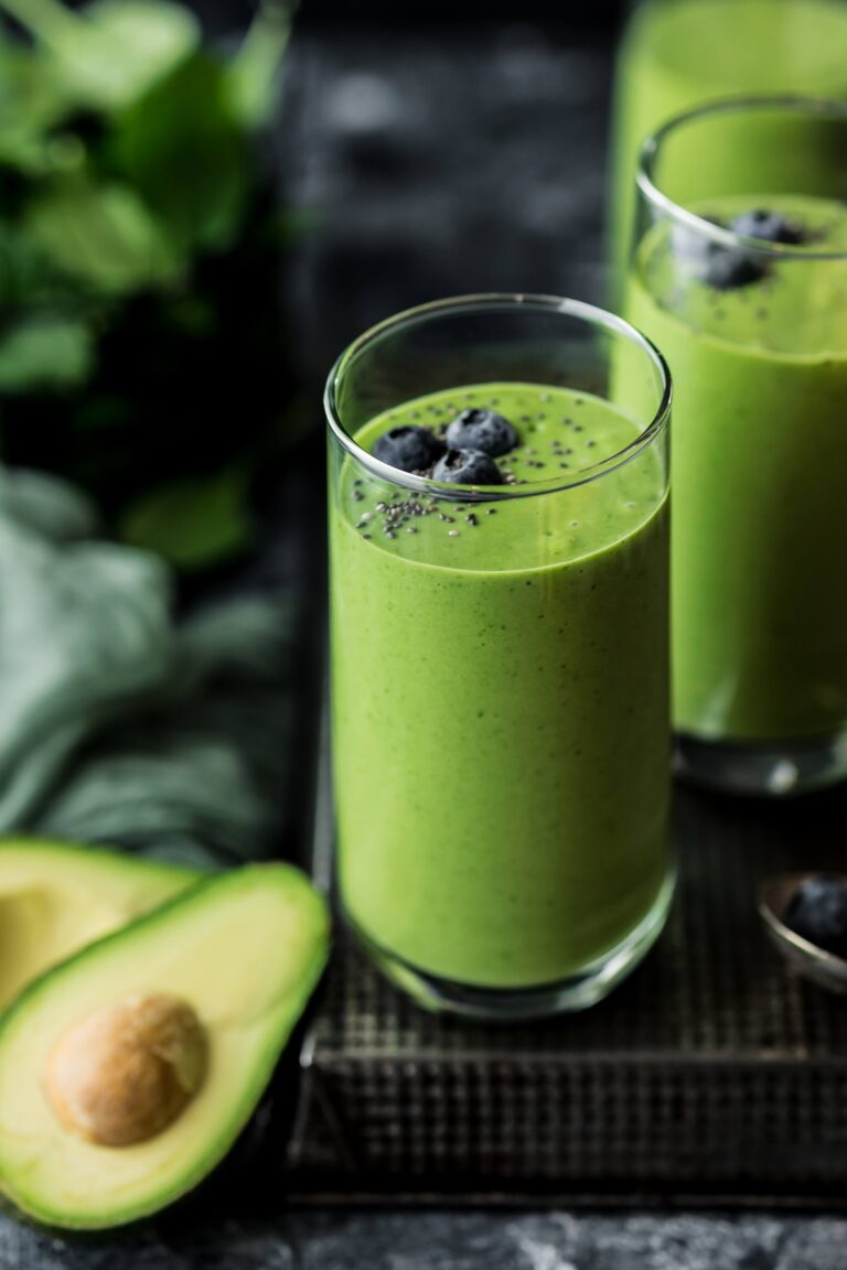 Sip Your Greens: The Ultimate Spinach & Avocado Smoothie Recipe
