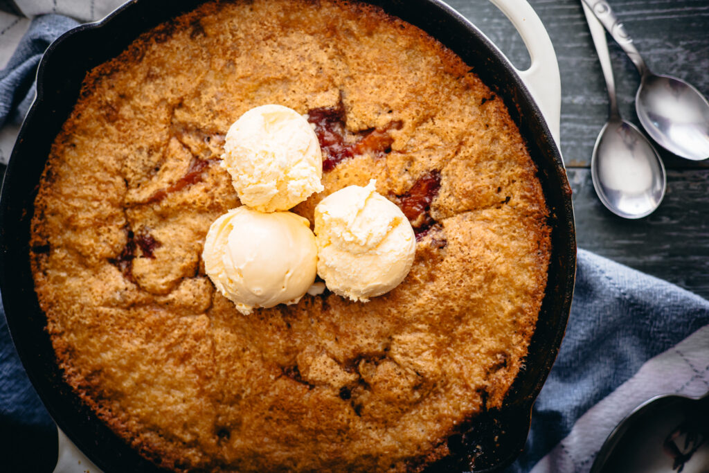 Sourdough Discard Skillet Peach Cobbler