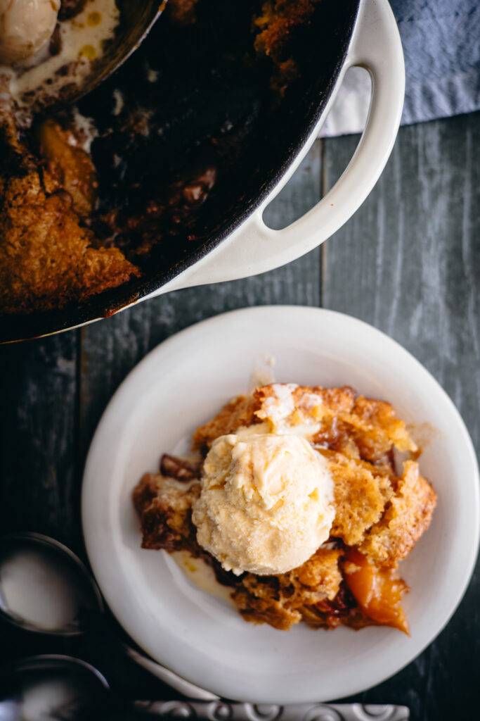 Sourdough Discard Skillet Peach Cobbler