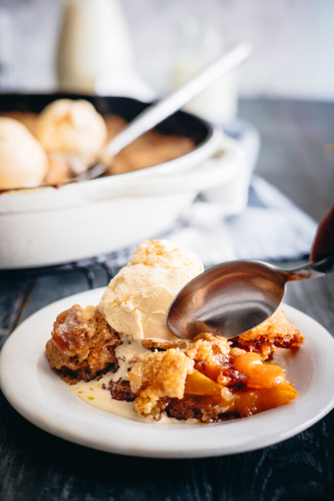 Sourdough Discard Skillet Peach Cobbler
