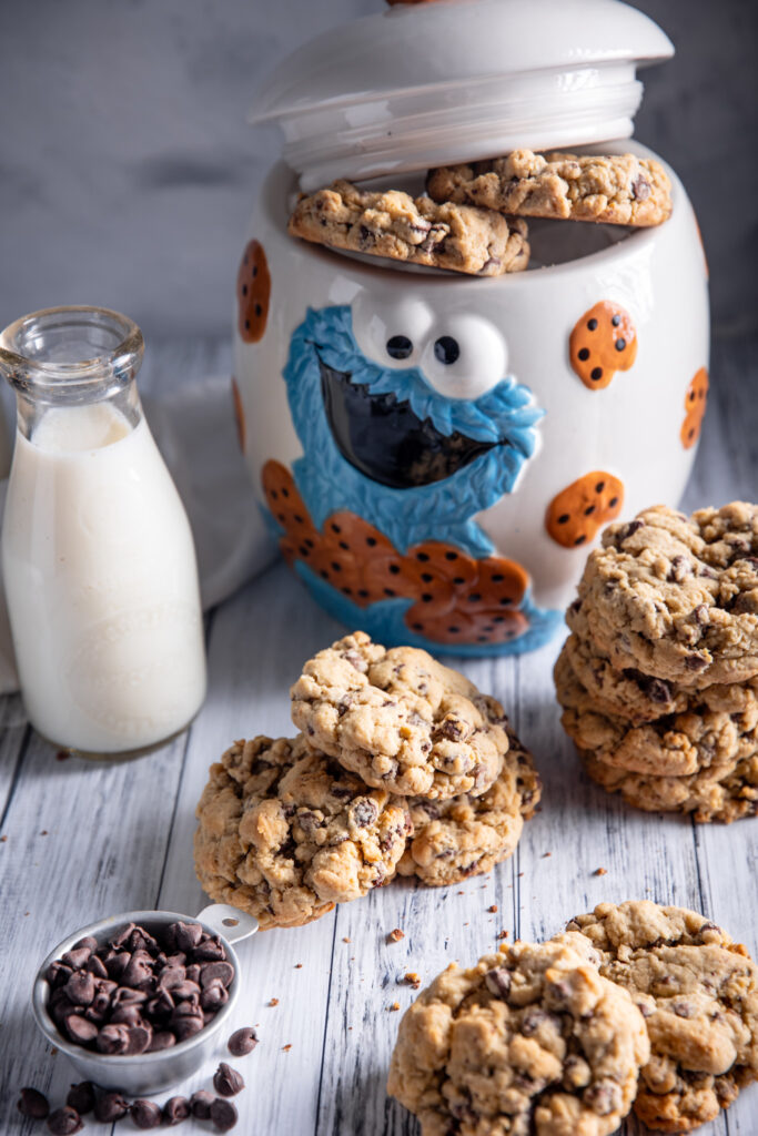 Giant NY Bakery Style Chocolate Chip Cookies