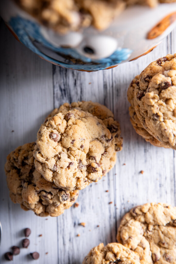 Giant NY Bakery Style Chocolate Chip Cookies