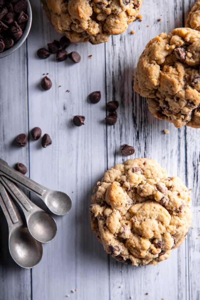 Giant NY Bakery Style Chocolate Chip Cookies